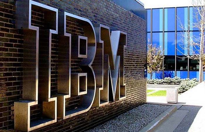 Demanda de mercado promove parceria da ENS e IBM para ensino sobre cybersegurança